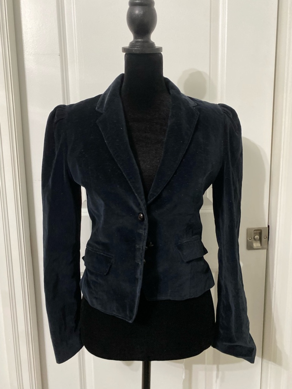 Vintage 1980s Shoulder Pad Classic Women's Navy Velvet Blazer | Size 7/8
